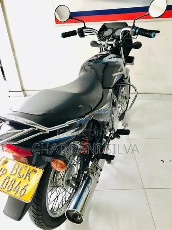 Bajaj CT100 BCK 2015