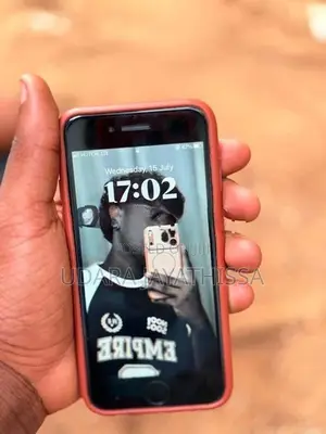Apple iPhone 8 (Used)