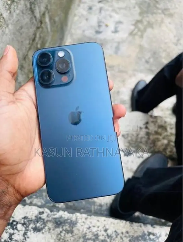 Apple iPhone 15 Pro Max (Used)