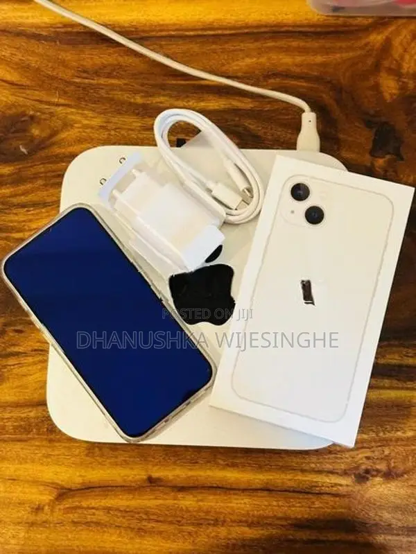 Apple iPhone 13 128GB white (Used)
