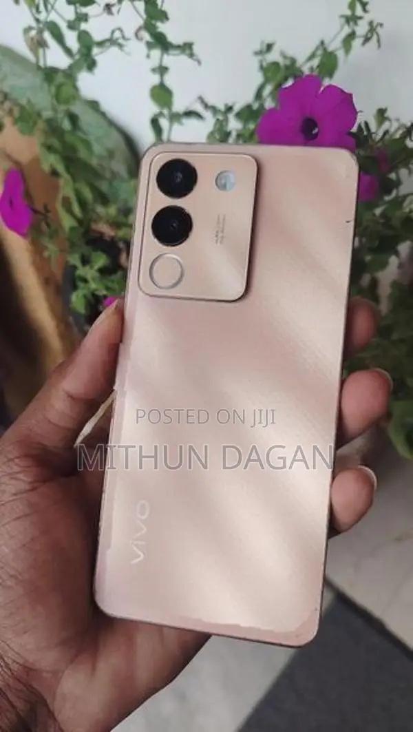 Vivo Y200 5g 8 RAM (Used)