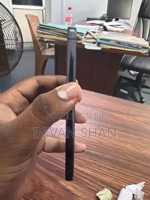 Samsung Galaxy S23 (Used)