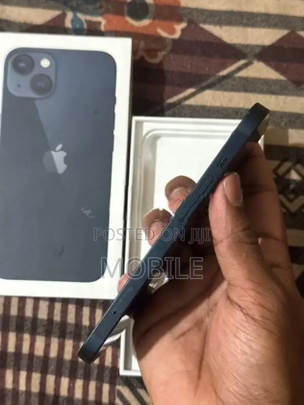 Apple iPhone 13 (Used)