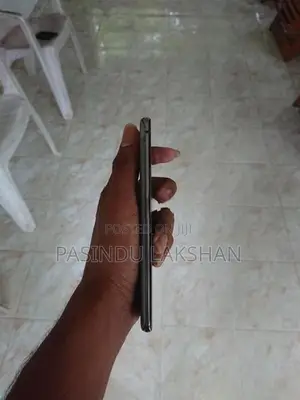 Samsung Galaxy S20 5G (Used)
