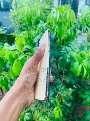 Apple iPhone 11 Pro 256GB (Used)