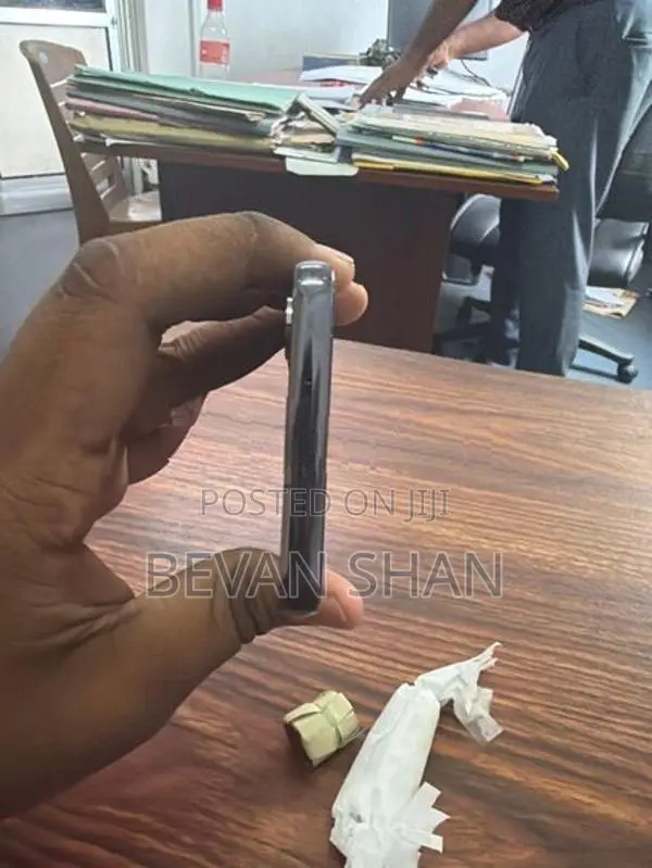 Samsung Galaxy S23 (Used)