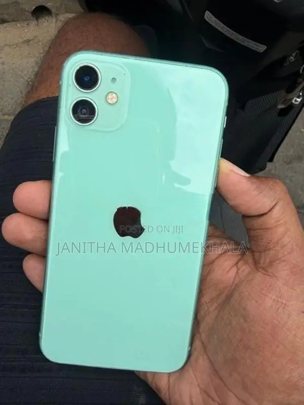 Apple iPhone 11 (Used)