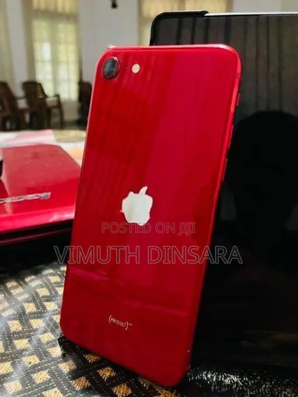 Apple iPhone SE 2 (Used)