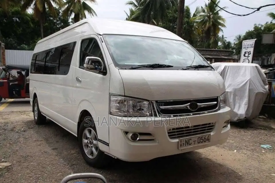 Micro SKANDIC 2014 Van (Used)