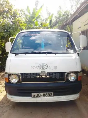 Toyota L H 30 1985 Van (Used)