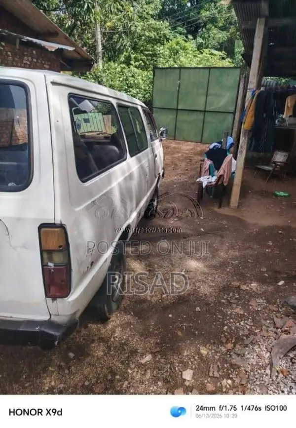 Toyota LiteAce Cm20 1983 Van (Used)