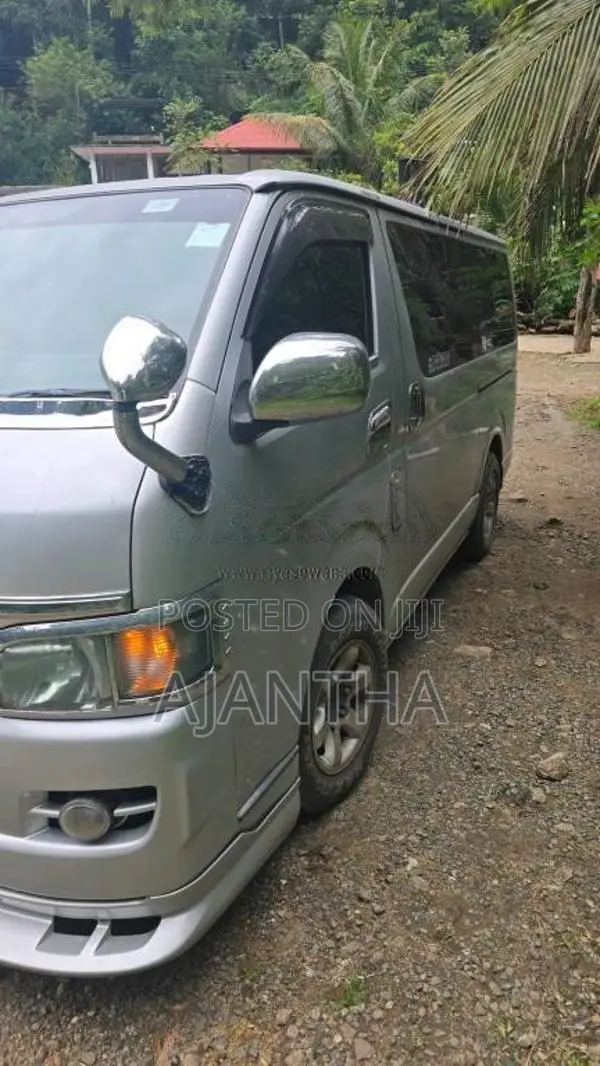 Toyota KDH SUPER LG 2005 Van (Used)