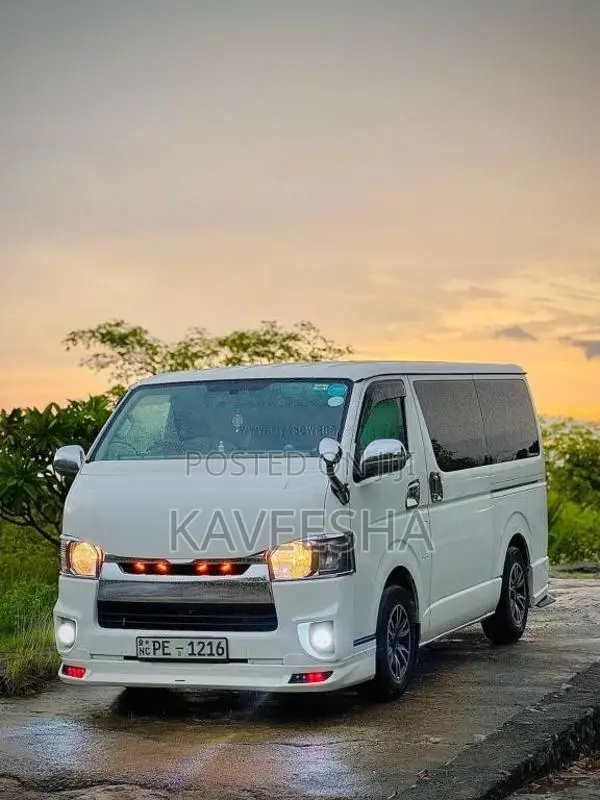Toyota KDH 2008 Van (Used)