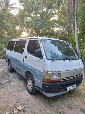 Toyota Dolphin 1995 Van (Used)