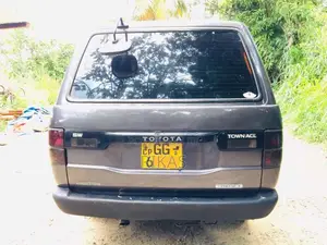 Toyota CR36 1994 Van (Used)