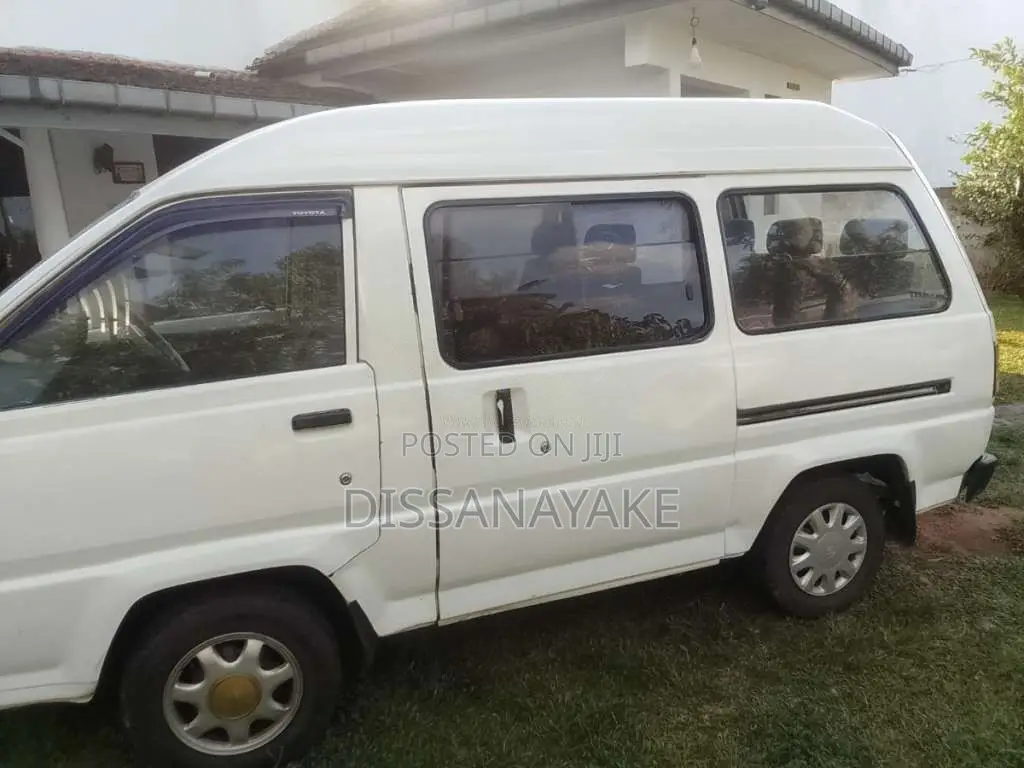 Toyota LiteAce 1986 Van (Used)