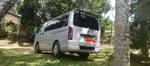 Toyota TRH 2012 Van (Used)