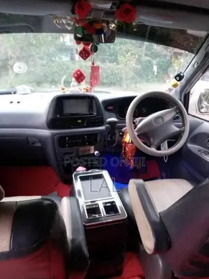 Toyota Noah KR42 2007 Van (Used)