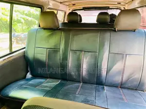 Toyota Hiace LH102 1990 Van (Used)