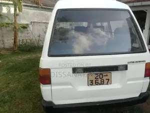 Toyota LiteAce 1986 Van (Used)