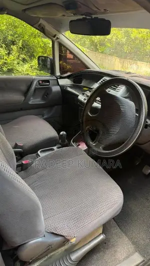 Toyota Estima 2003 Van (Used)