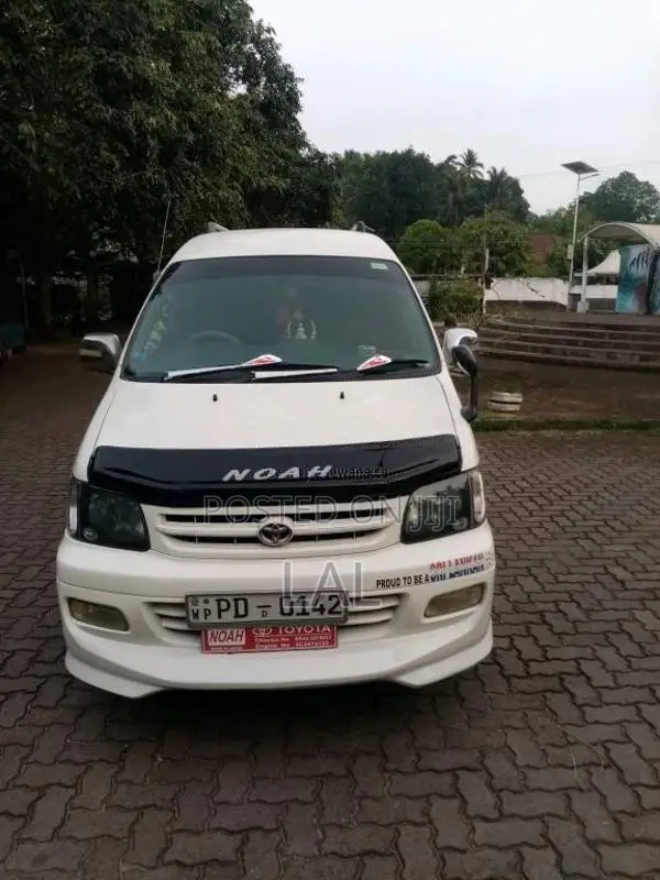 Toyota Noah KR42 2007 Van (Used)