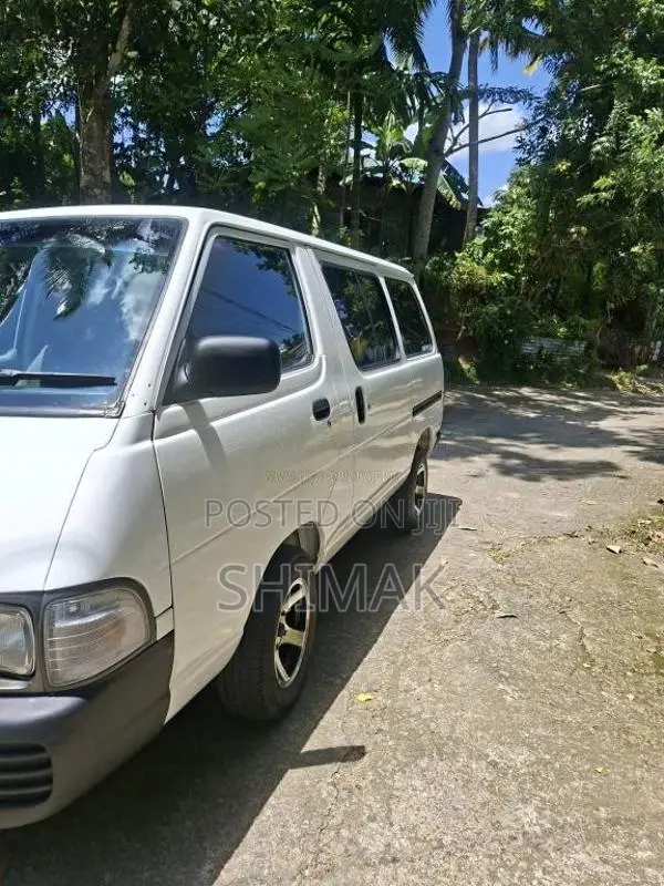 Toyota Lotto 1993 Van (Used)