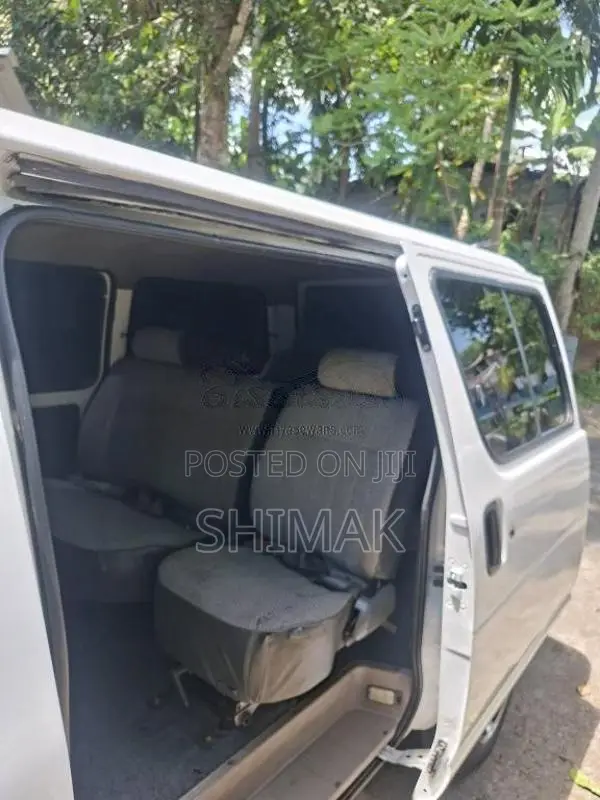 Toyota Lotto 1993 Van (Used)