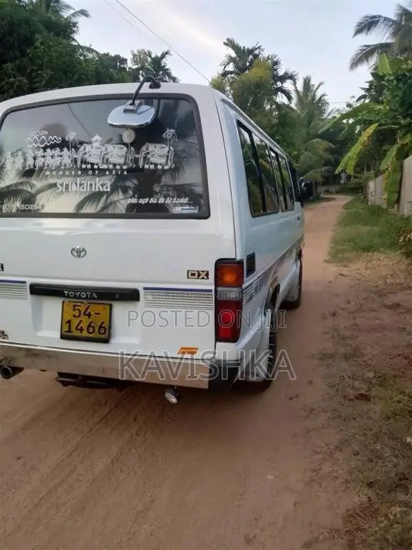 Toyota Hiace LH51 1989 Van (Used)