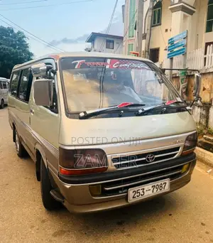 Toyota LH103 SUPER GL 1995 Van (Used)
