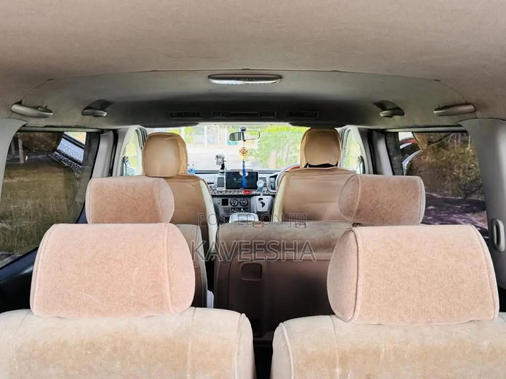 Toyota KDH 2008 Van (Used)