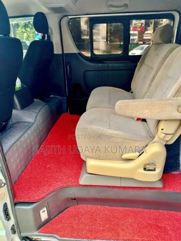 Toyota KDH 2016 Van (Used)