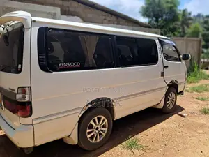 Toyota Dolphin LH 103 1994 Van (Used)