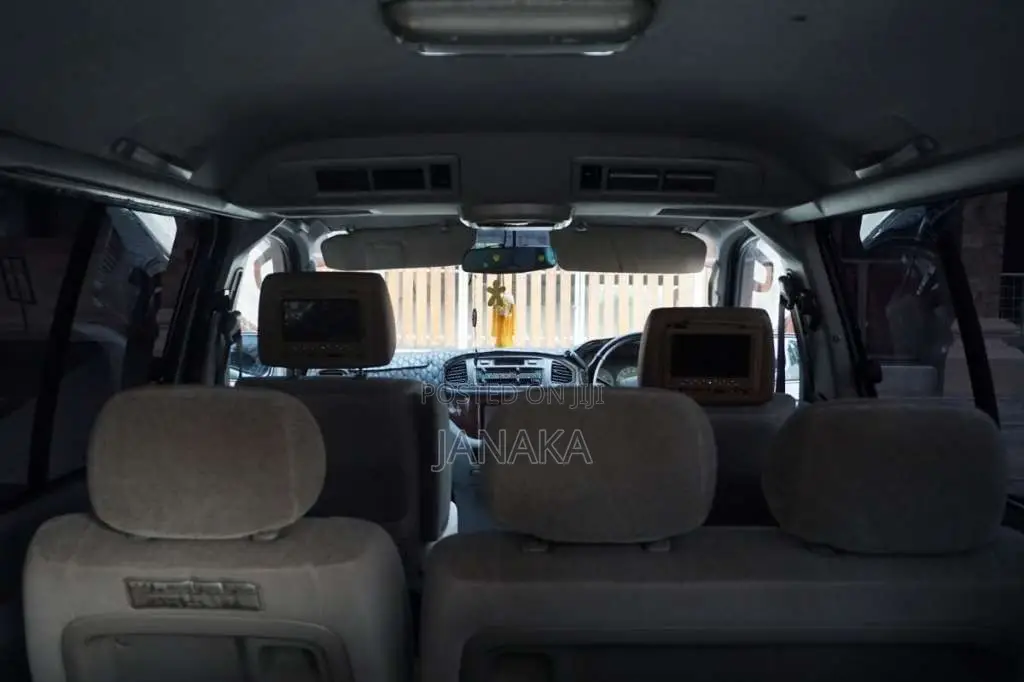 Toyota Regius 1999 Van (Used)