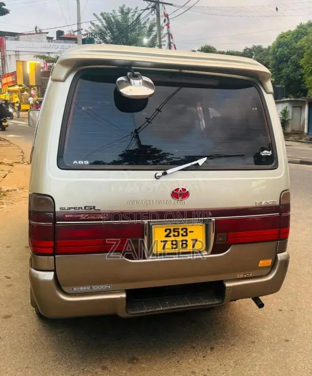 Toyota LH103 SUPER GL 1995 Van (Used)