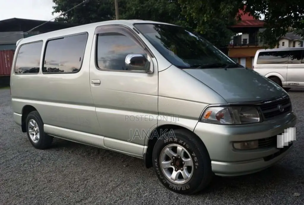Toyota Regius 1999 Van (Used)
