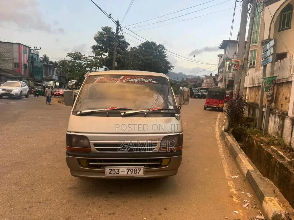 Toyota LH103 SUPER GL 1995 Van (Used)