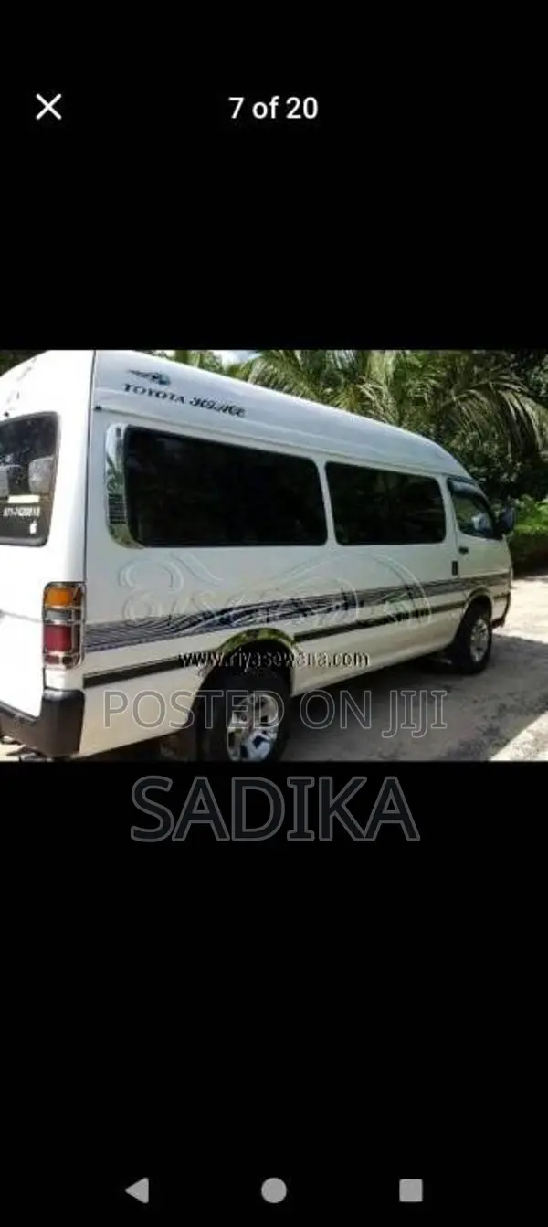 Toyota Dolphin 123 1995 Van (Used)