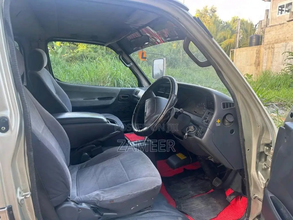 Toyota LH103 SUPER GL 1995 Van (Used)