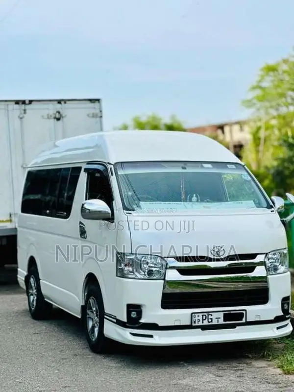 Toyota KDH 2012 Van (Used)