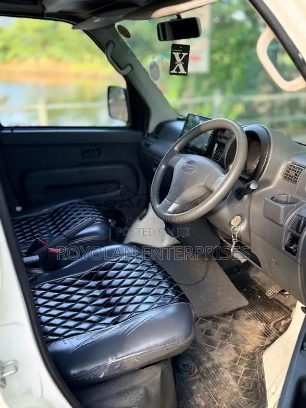Daihatsu Hijet 2016 Van (Used)
