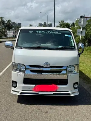 Toyota KDH 201 2015 Van (Used)