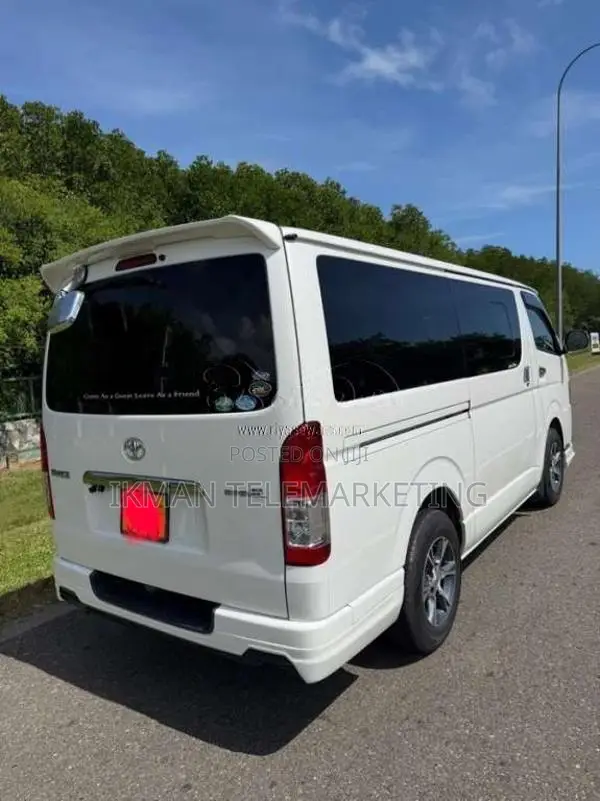Toyota KDH 201 Super Gl PG 2015 Van (Used)