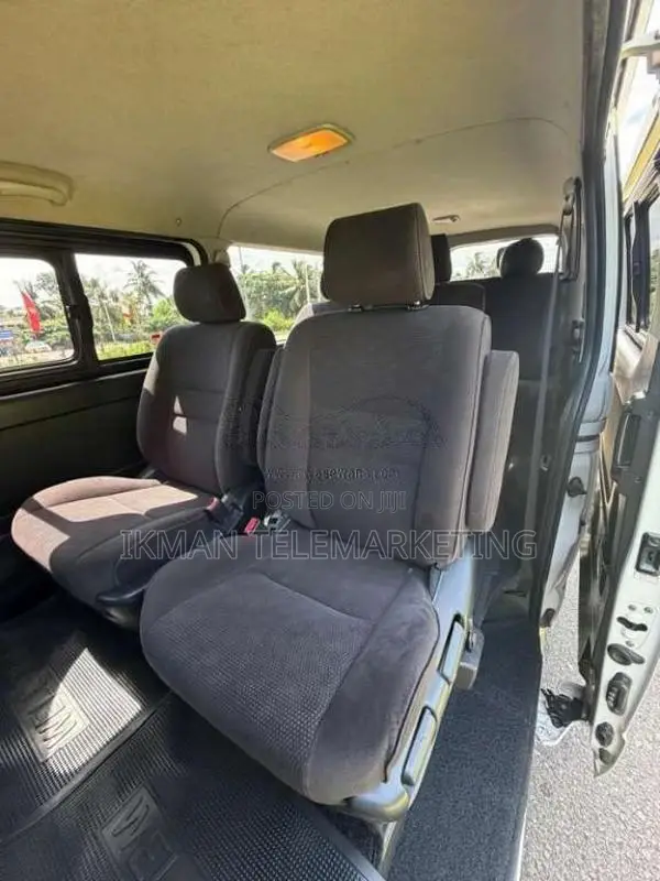 Toyota KDH 201 Super Gl PG 2015 Van (Used)