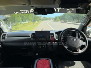 Toyota KDH 201 Super Gl PG 2015 Van (Used)