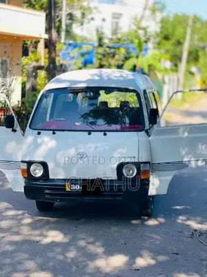 Toyota LH40 1989 Van (Used)