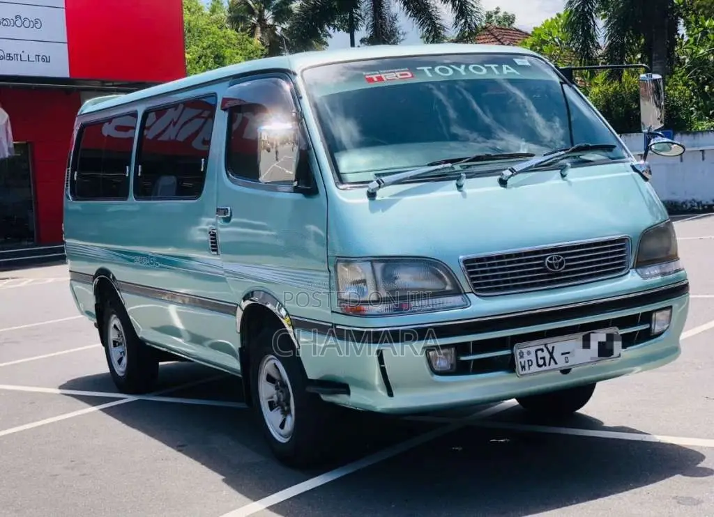 Toyota Dolphin 1997 Van (Used)