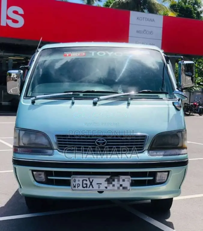 Toyota Dolphin 1997 Van (Used)