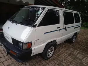 Toyota CR26 1988 Van (Used)