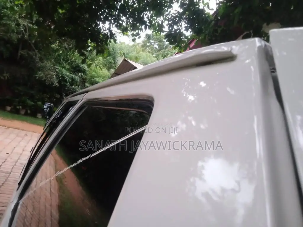 Toyota CR26 1988 Van (Used)